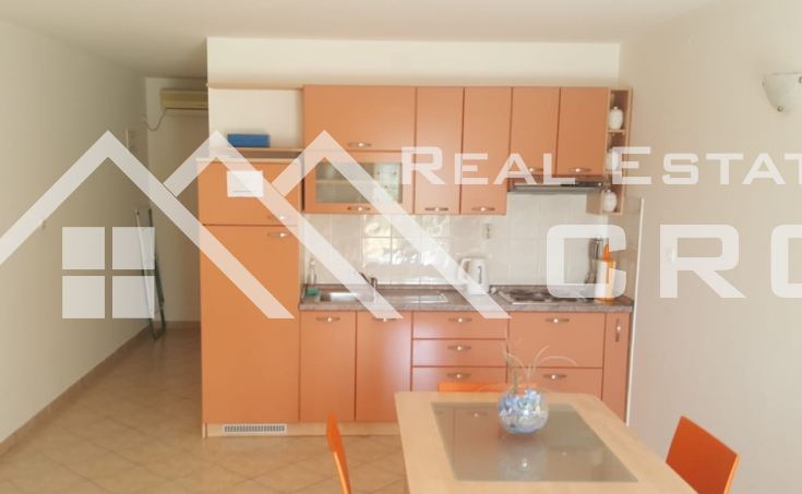 Apartment for sale, extremely attractive location in Milna, Brac island (3)