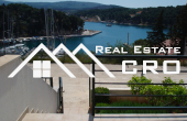 Apartment for sale, extremely attractive location in Milna, Brac island (2)