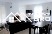 Villa with a roof terrace in a quiet location with a beautiful sea view, for sale (6)