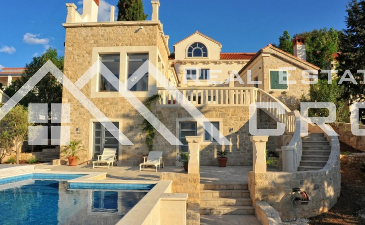 Magnificent stone villa with swimming pool and sea view on Brac Island, for sale (4)