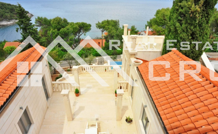 Magnificent stone villa with swimming pool and sea view on Brac Island, for sale (5)