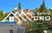 Magnificent stone villa with swimming pool and sea view on Brac Island, for sale (2)