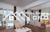 Beautiful villa in a quiet location with a lovely sea view, for sale (1)