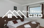 Beautiful villa in a quiet location with a lovely sea view, for sale (9)