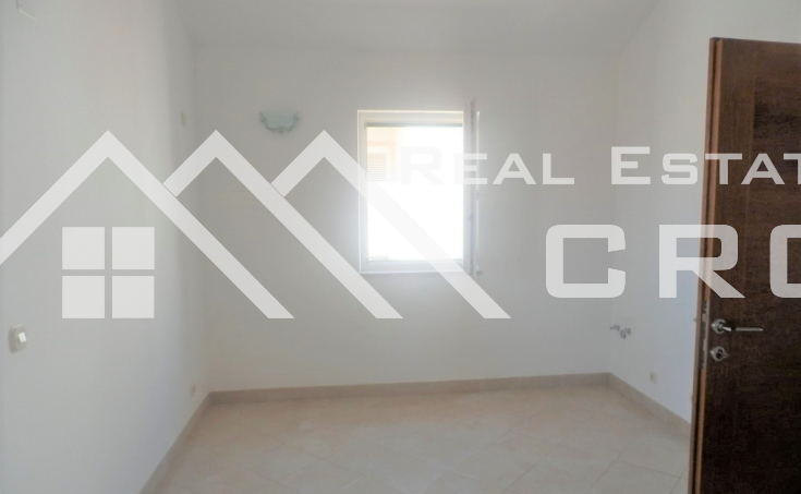 Apartment with a beautiful sea view in Supetar on the island of Brac for sale (6)