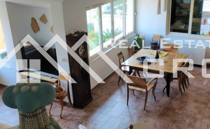 Villa with swimming pool and sea view for sale, Brac Island (6)