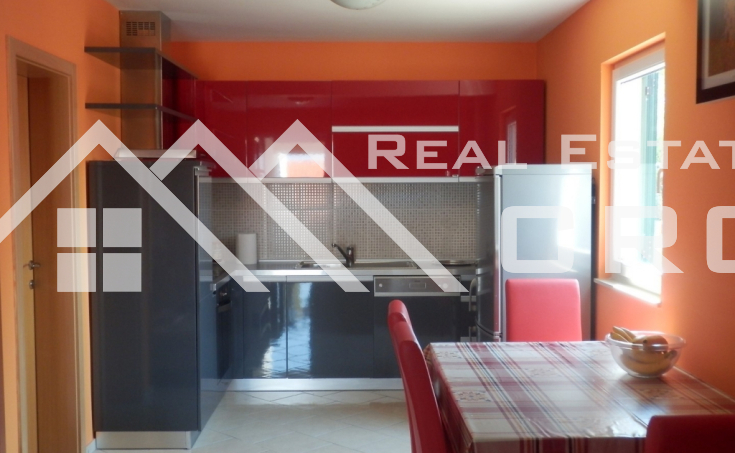 Apartment in a very attractive location for sale, Supetar (1)