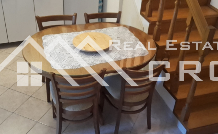 Renovated stone house in a beautiful location in Bol for sale (5)