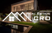 Luxurious villa in the first row to the sea for sale (2)