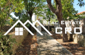 Old stone house with garden close to the sea in Sutivan for sale (4)