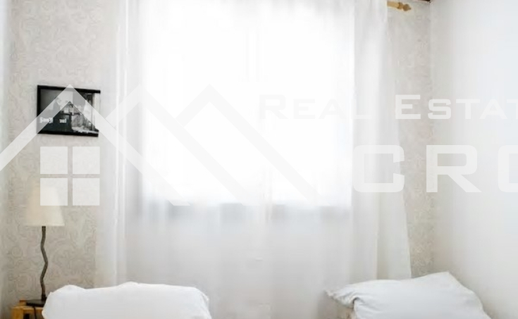 Semi-detached house with a beautiful sea view, in a quiet environment, for sale (6)