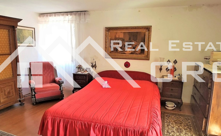 Beautiful stone house with big garden in Supetar, island Brac, for sale (7)