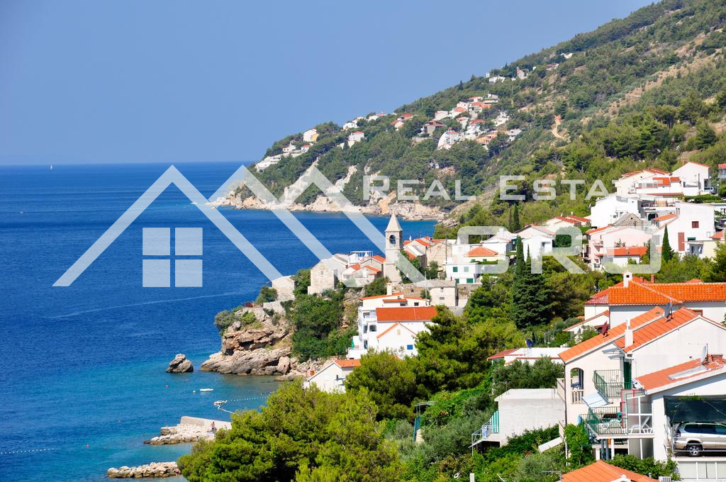 Omis properties, Pisak Building land with beautiful sea view for sale