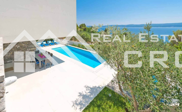 Luxurious villa with swimming pool and magnificent sea view, for sale (23)