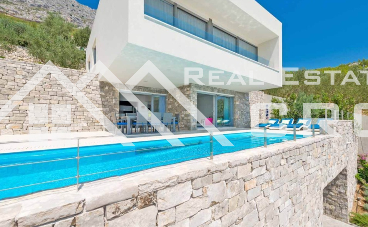 Luxurious villa with swimming pool and magnificent sea view, for sale (3)