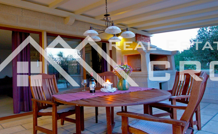 Luxury villa with lake for sale, Sutivan, Brac Island (10)