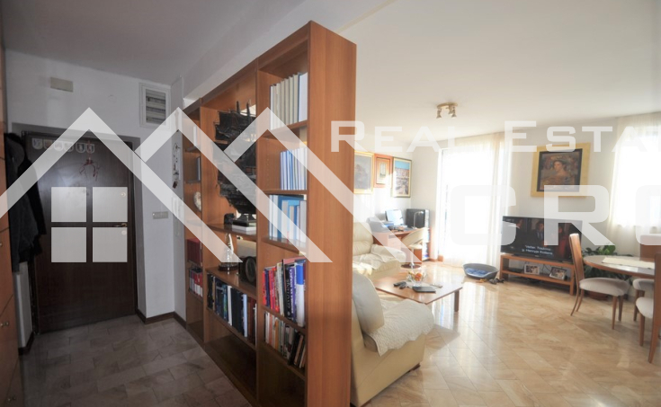 Spacious three bedroom apartment for sale, Split, Lovret (5)