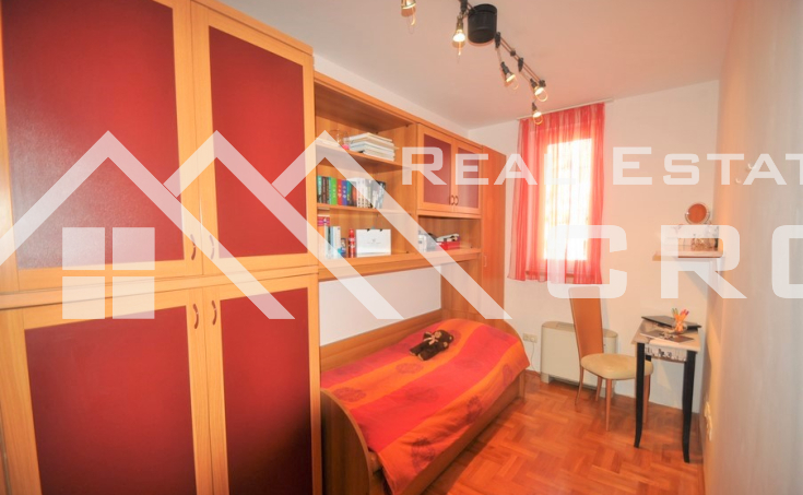 Spacious three bedroom apartment for sale, Split, Lovret (7)