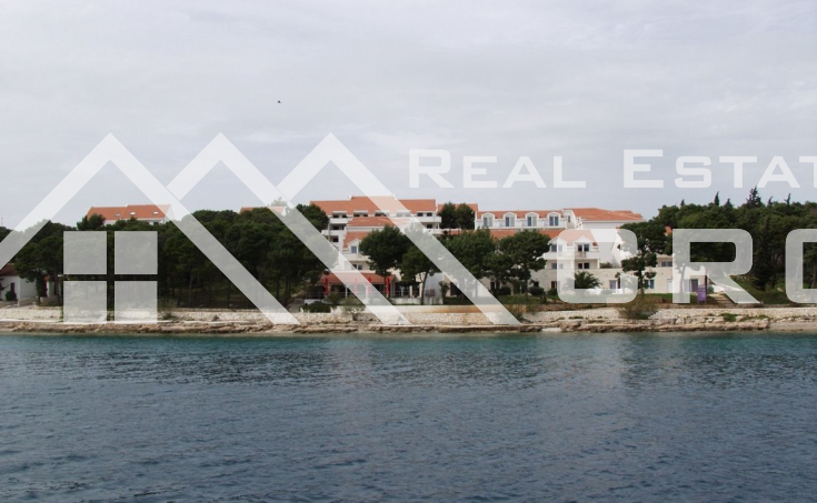 One bedroom apartment with sea view (3)