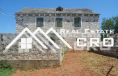 Old-stone-house-for-sale-on-the-island-of-Solta-7