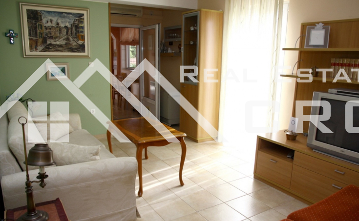 Two-bedroom apartment with yard in Supetar (6)