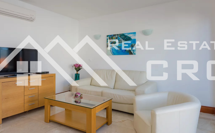 Two - bedroom furnished apartment with sea view for sale  (5)