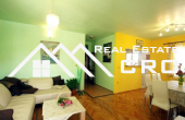 Villa in an attractive location offering lovely sea views, for sale