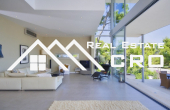 Modern villa with swimming pool and wonderful sea view (7)