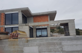 Luxurious villa under construction with beautiful sea view (3)