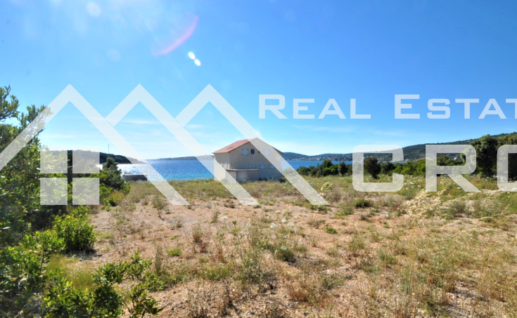 House in the first row to the sea for sale, vicinity of Rogoznica (1)