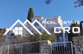 Detached house in attractive location, first row to the sea, vicinity of Trogir (9)