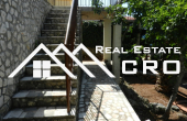 Detached house in attractive location, first row to the sea, vicinity of Trogir (7)