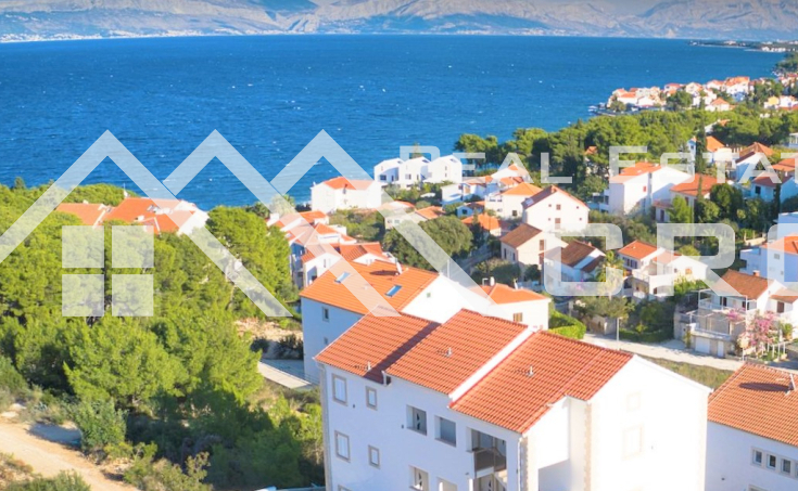 Brac properties – Building land in an attractive location, with a nice sea view, for sale