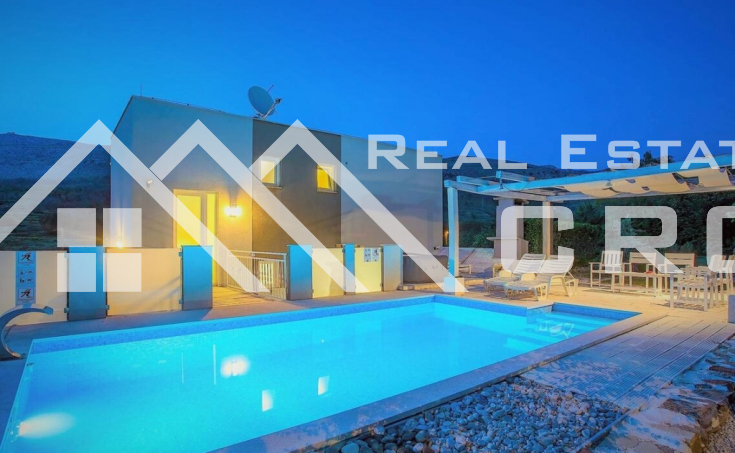 Modern villa with swimming pool in Split hinterland, for sale (7)