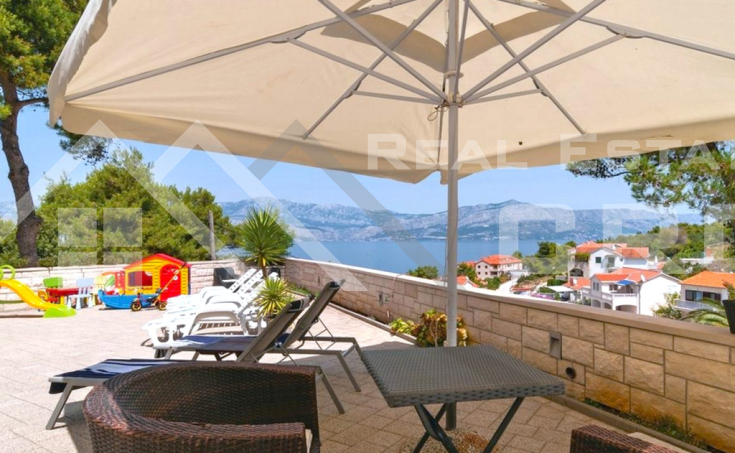 Large apartment house with a swimming pool and a beautiful sea view, for sale (11)