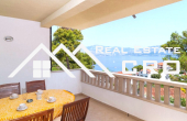 Large apartment house with a swimming pool and a beautiful sea view, for sale (1)