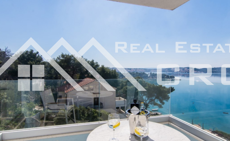 Three-bedroom apartment with panoramic sea view, for sale (6)