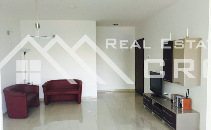 Ciovo properties - Apartment with a garden and sea view, for (4)