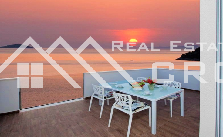 Extraordinary apartment villa with sea view near Rogoznica, for sale (10)