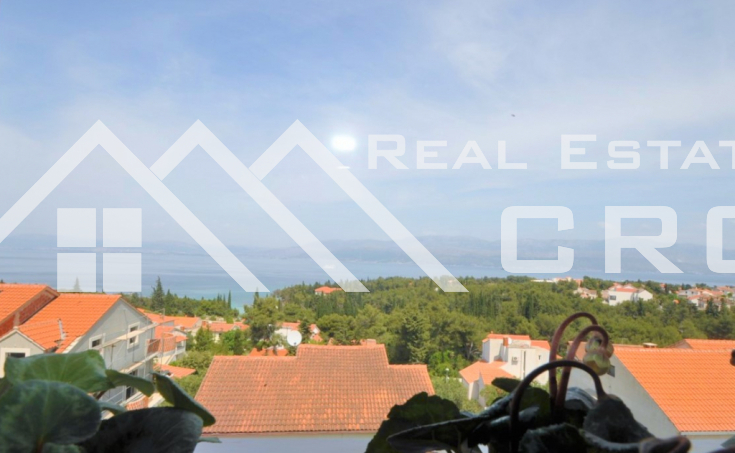 Furnished two-bedroom apartment with a sea view, for sale (9)