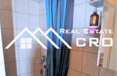 Furnished two-bedroom apartment with a sea view, for sale (2)