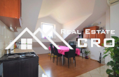 Furnished two-bedroom apartment with a sea view, for sale (5)