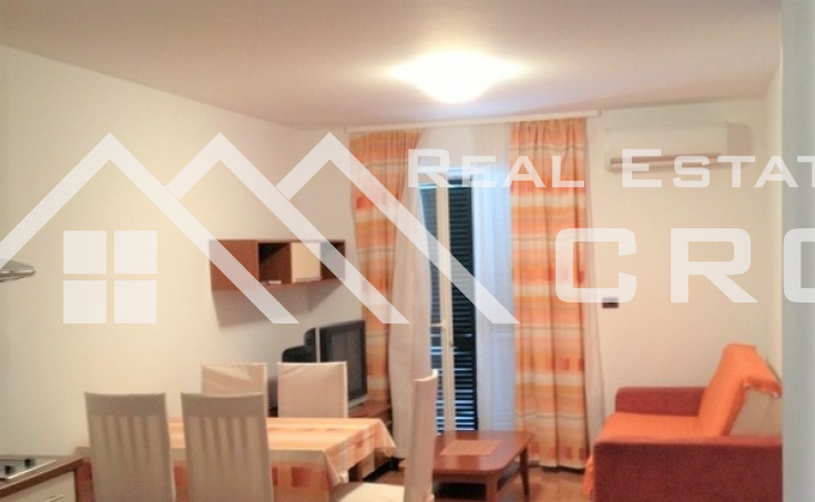 Apartments in a very attractive location for sale, island of Brac (2)