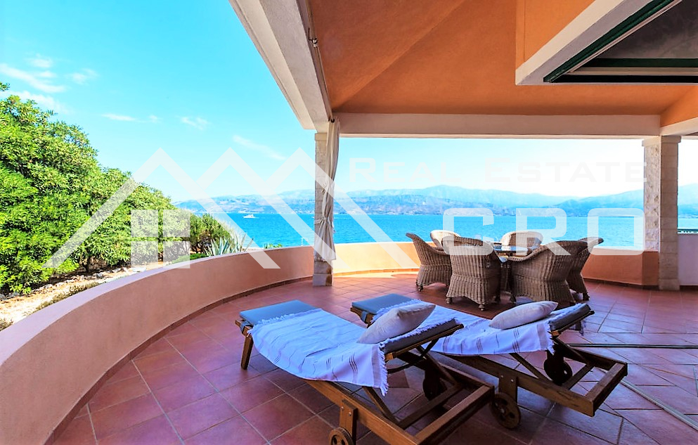 Brac properties Unique villa placed first row to the sea for sale