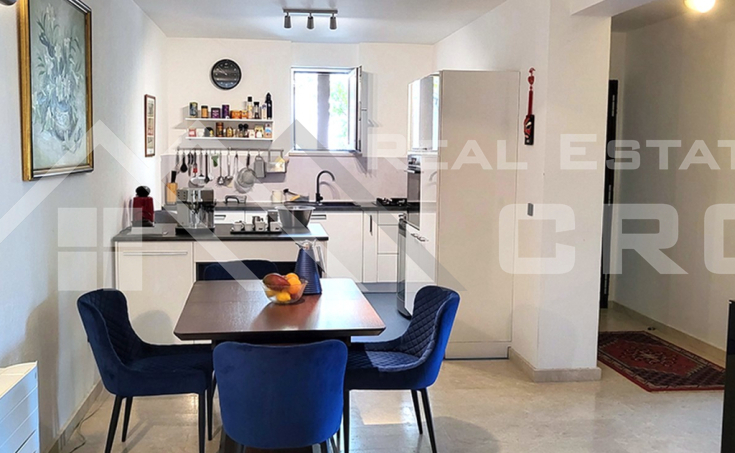 Opulent villa with a swiming pool and beautiful sea views, for sale (14)