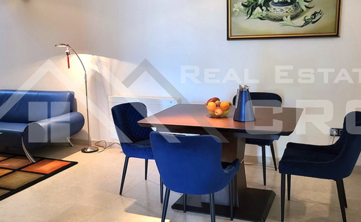 Opulent villa with a swiming pool and beautiful sea views, for sale (15)