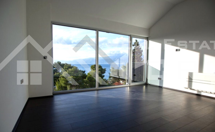 Opulent villa with a swiming pool and beautiful sea views, for sale (19)