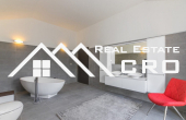 Opulent villa with a swiming pool and beautiful sea views, for sale (18)