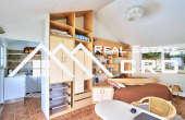 Unique and well-equipped villa with a swimming pool and beautiful sea views, for sale (1)