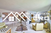 Unique and well-equipped villa with a swimming pool and beautiful sea views, for sale (3)